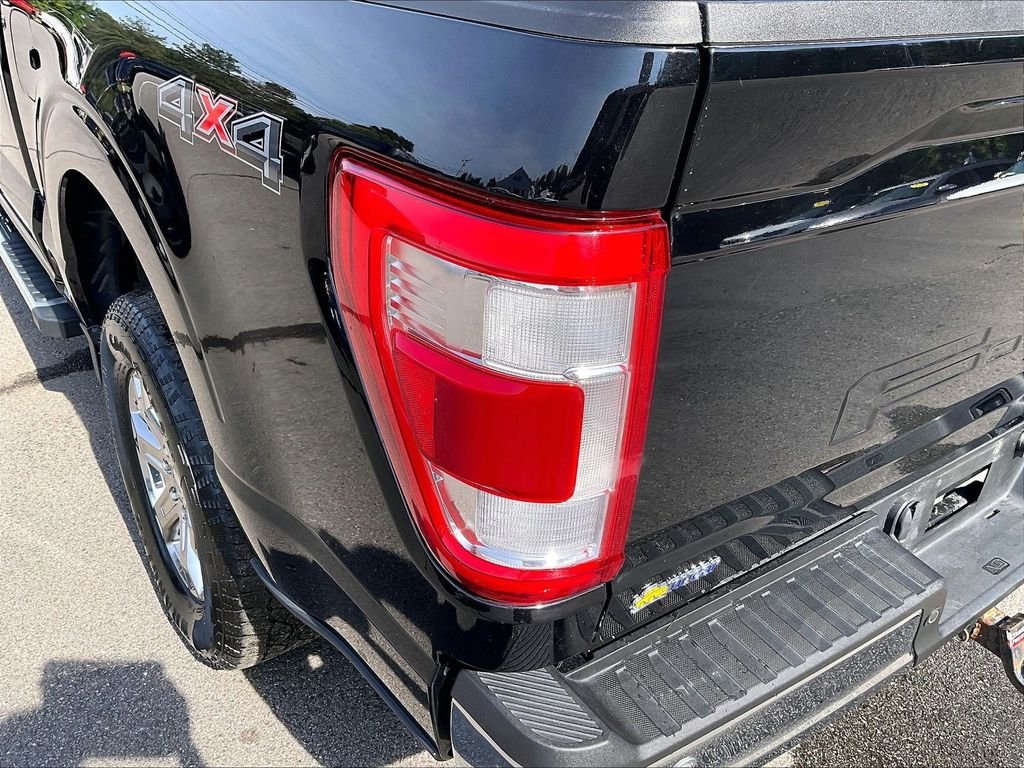 Used 2023 Black Ford Lariat image 33