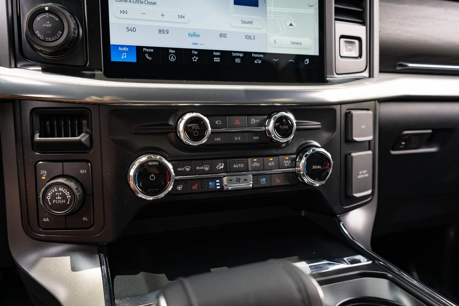 New 2026 Carbonized Gray Metallic Ford Lariat® image 25