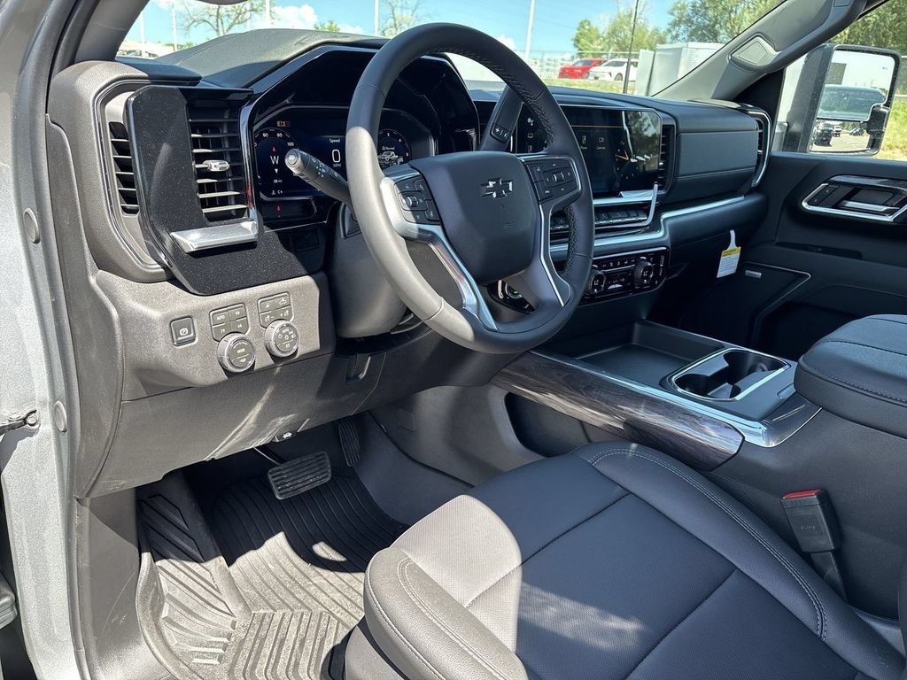 2026 Chevrolet Silverado 2500 HD LTZ - Photo 10