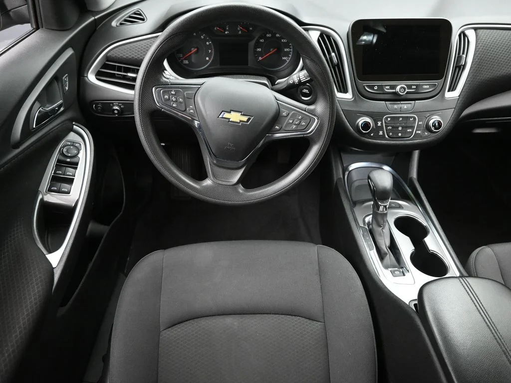 2024 Chevrolet Malibu 1LT - Photo 11