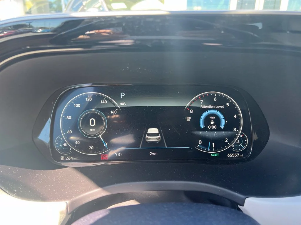 Used 2022 Gray Hyundai Calligraphy image 8