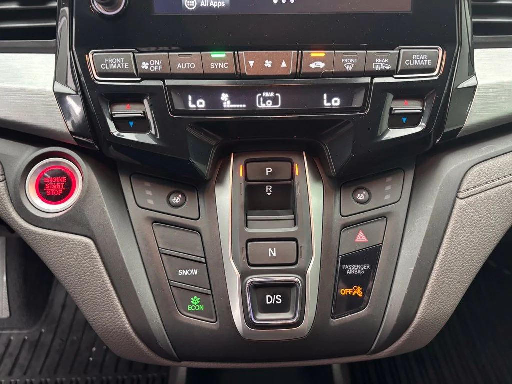 Used 2019 Silver Honda EX-L image 6
