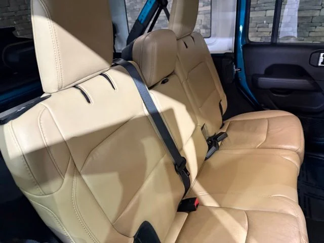 Used 2019 Bikini Pearlcoat Jeep Unlimited Rubicon image 35