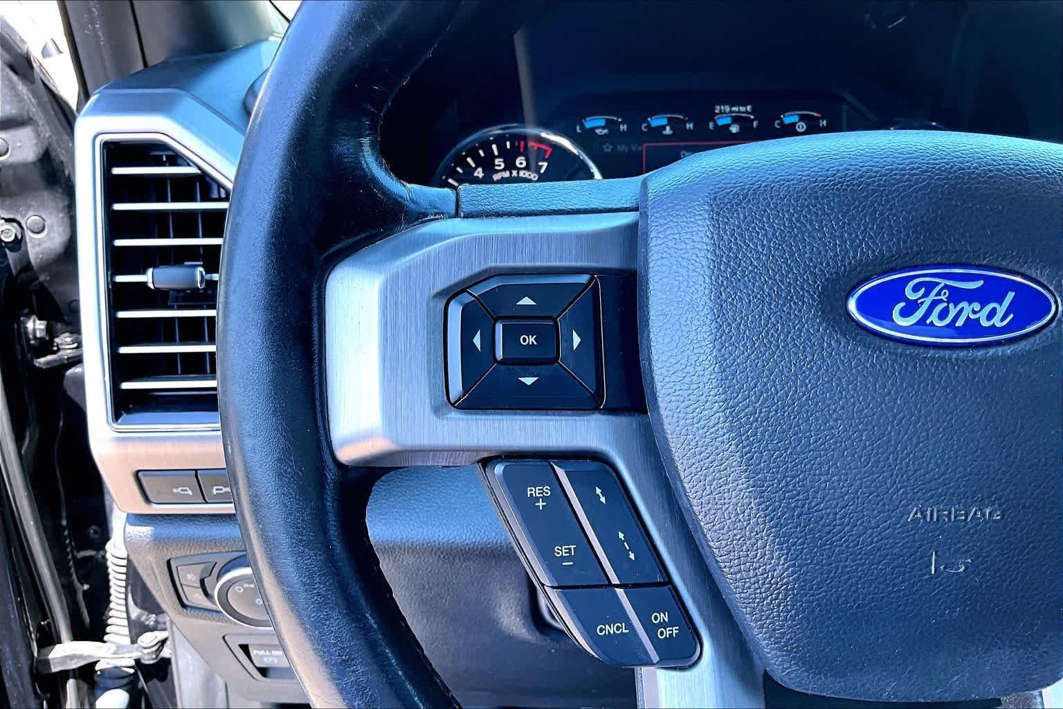 Used 2019 Agate Black Ford Platinum image 27