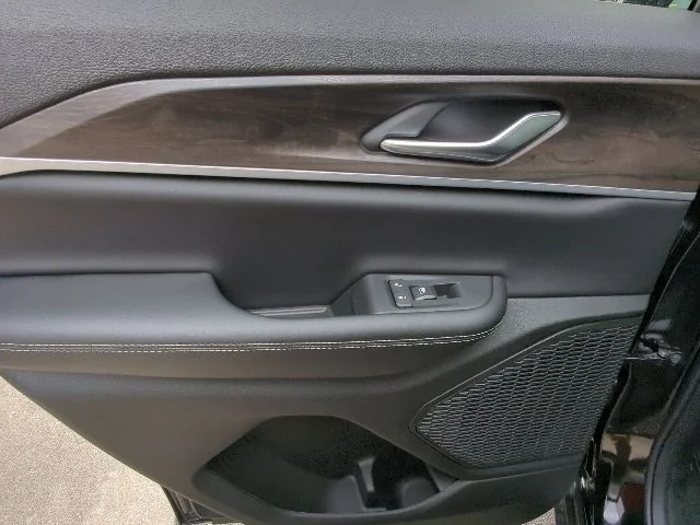 New 2026 Black Jeep Altitude image 30
