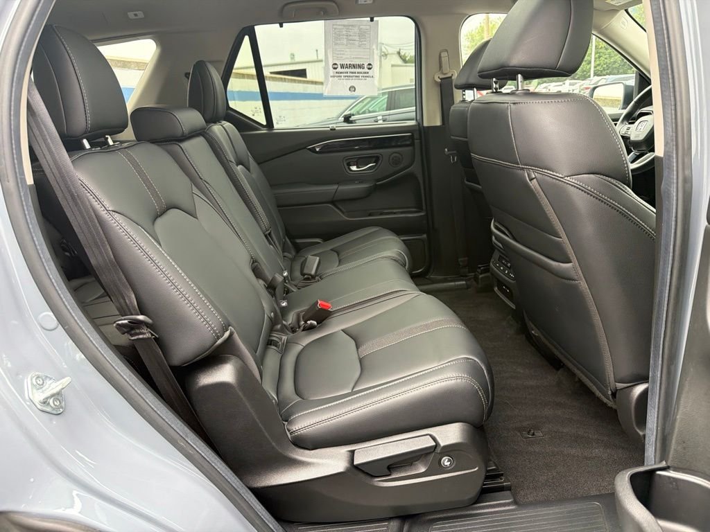 2025 Honda Pilot Touring - Photo 24