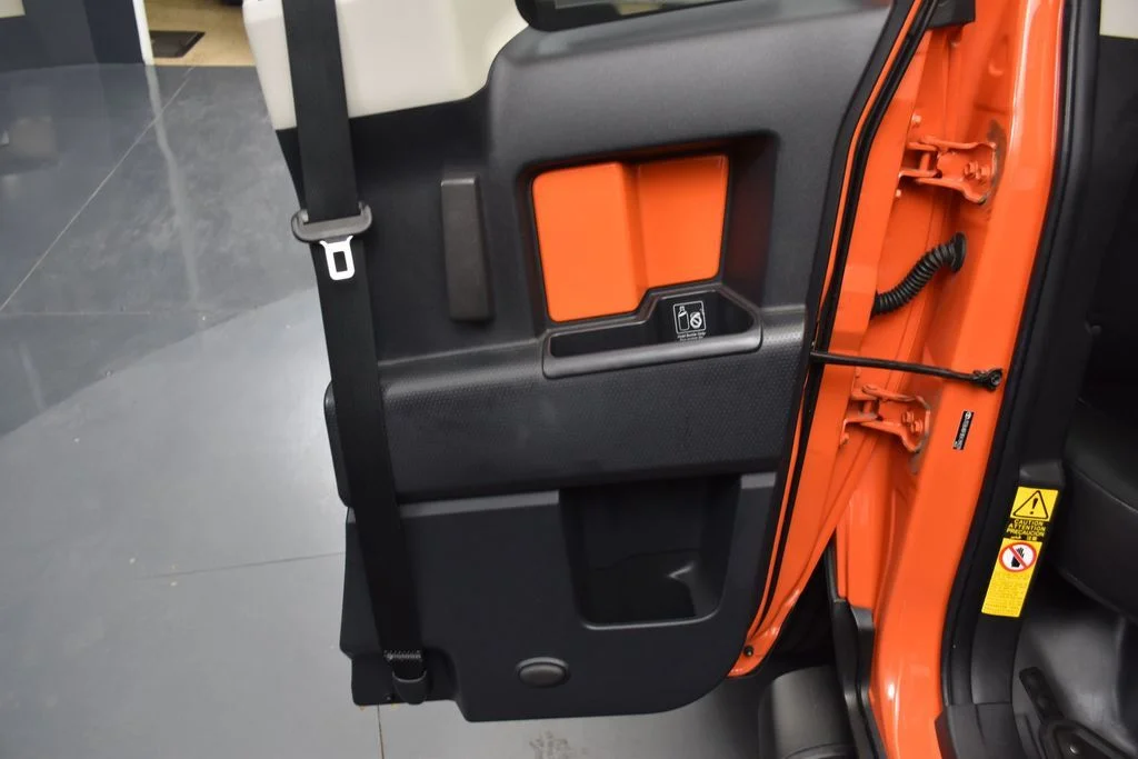Used 2014  Toyota Base image 20