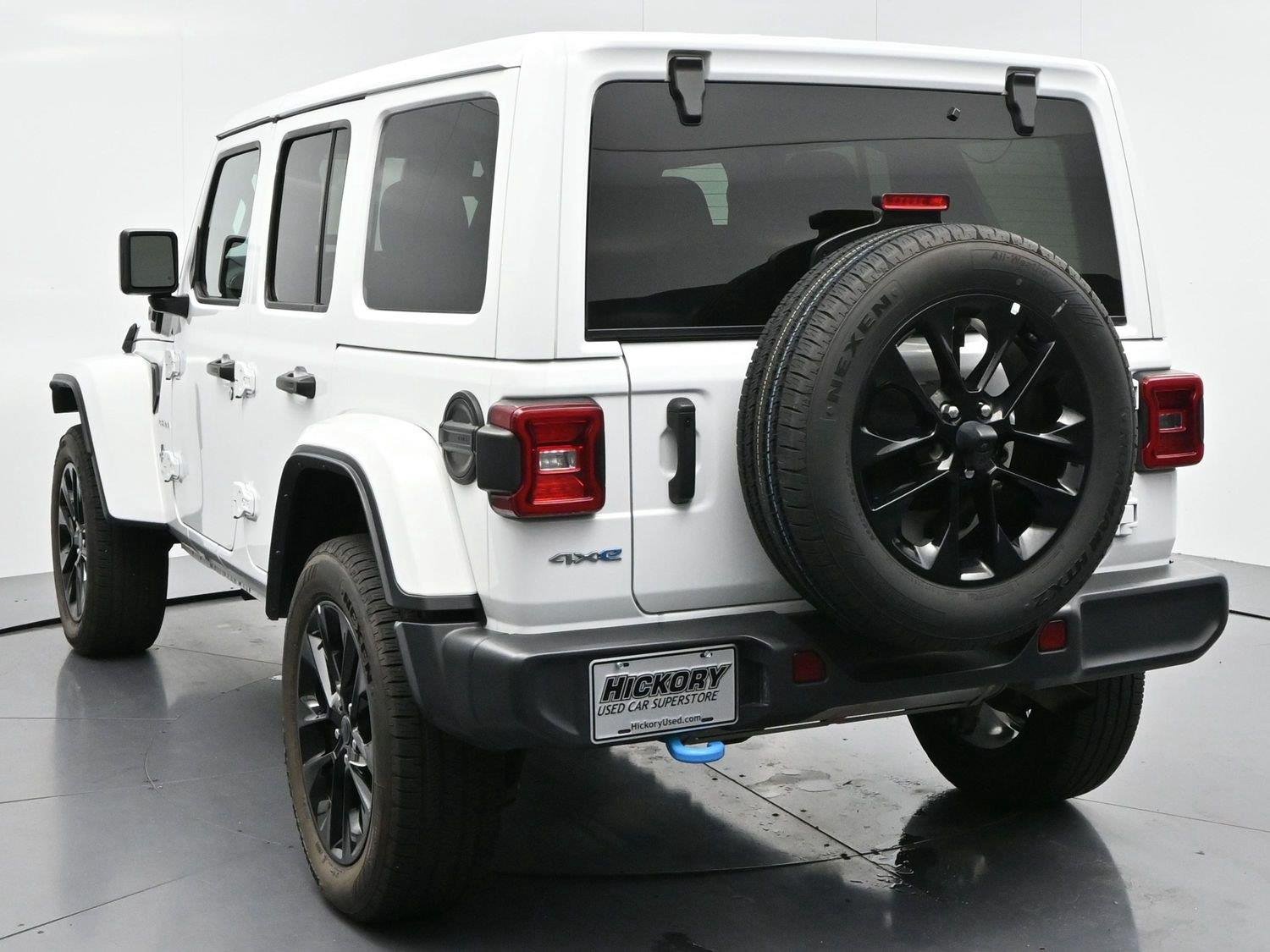 Used 2024 Bright White Clearcoat Jeep Sahara image 6