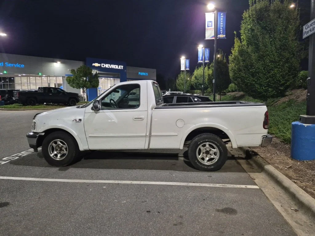 Used 1998  Ford XLT image 7