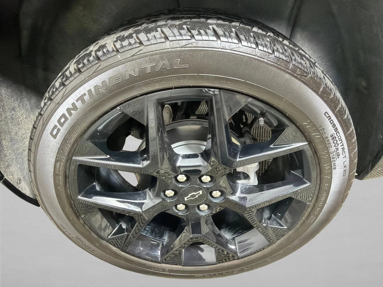 Used 2024 Gray Chevrolet AWD RS image 22