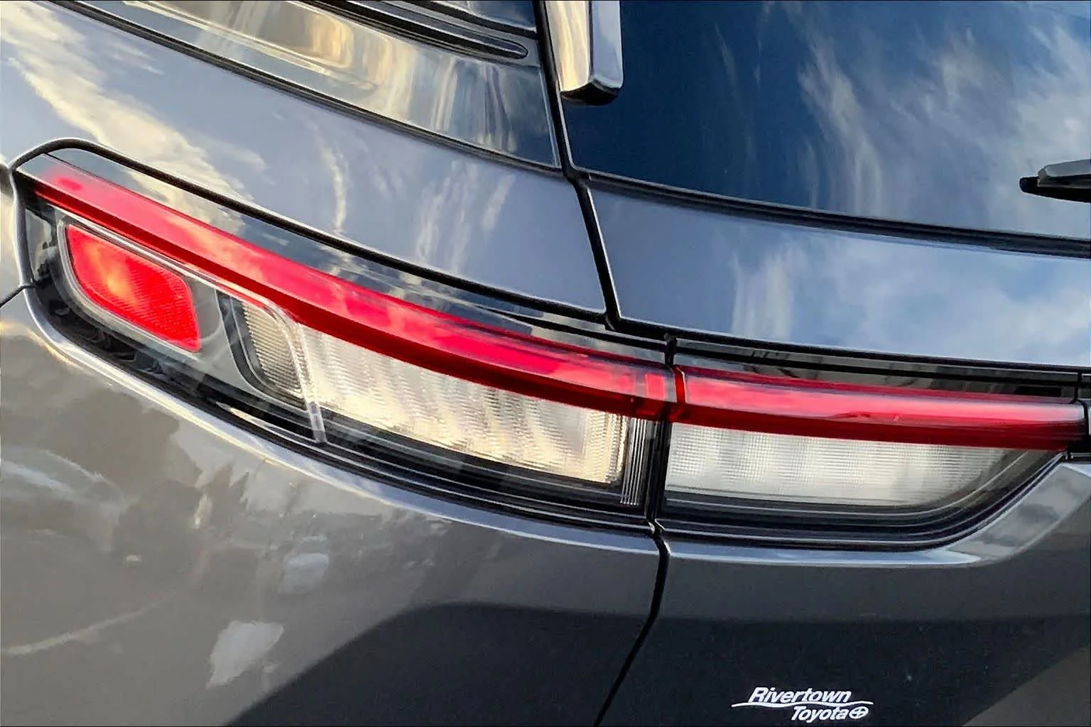 Used 2022 Baltic Gray Metallic Clearcoat Jeep Trailhawk image 27