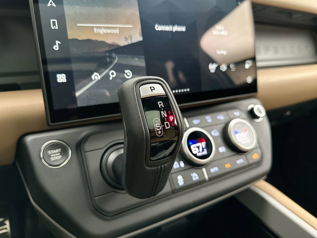 New 2026 Carpathian Grey Prem Met Land Rover V8 image 12