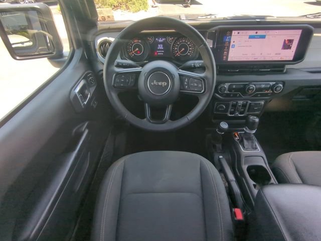Used 2024 Gray Jeep Sport S image 17