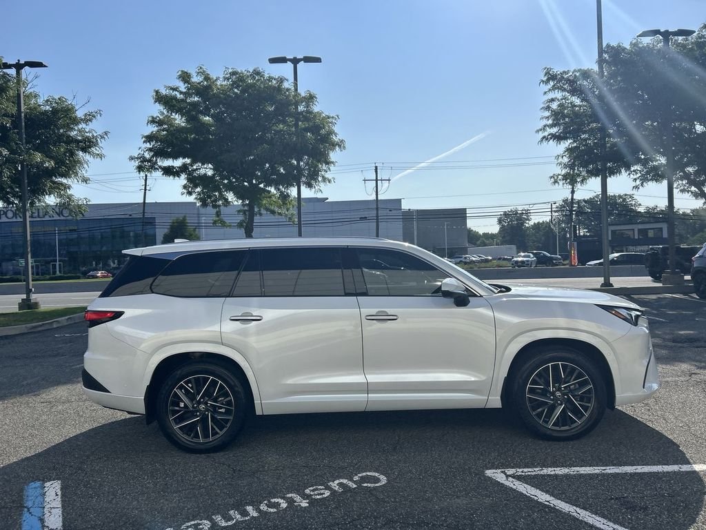 Used 2026 Beige Lexus 350 Premium image 9
