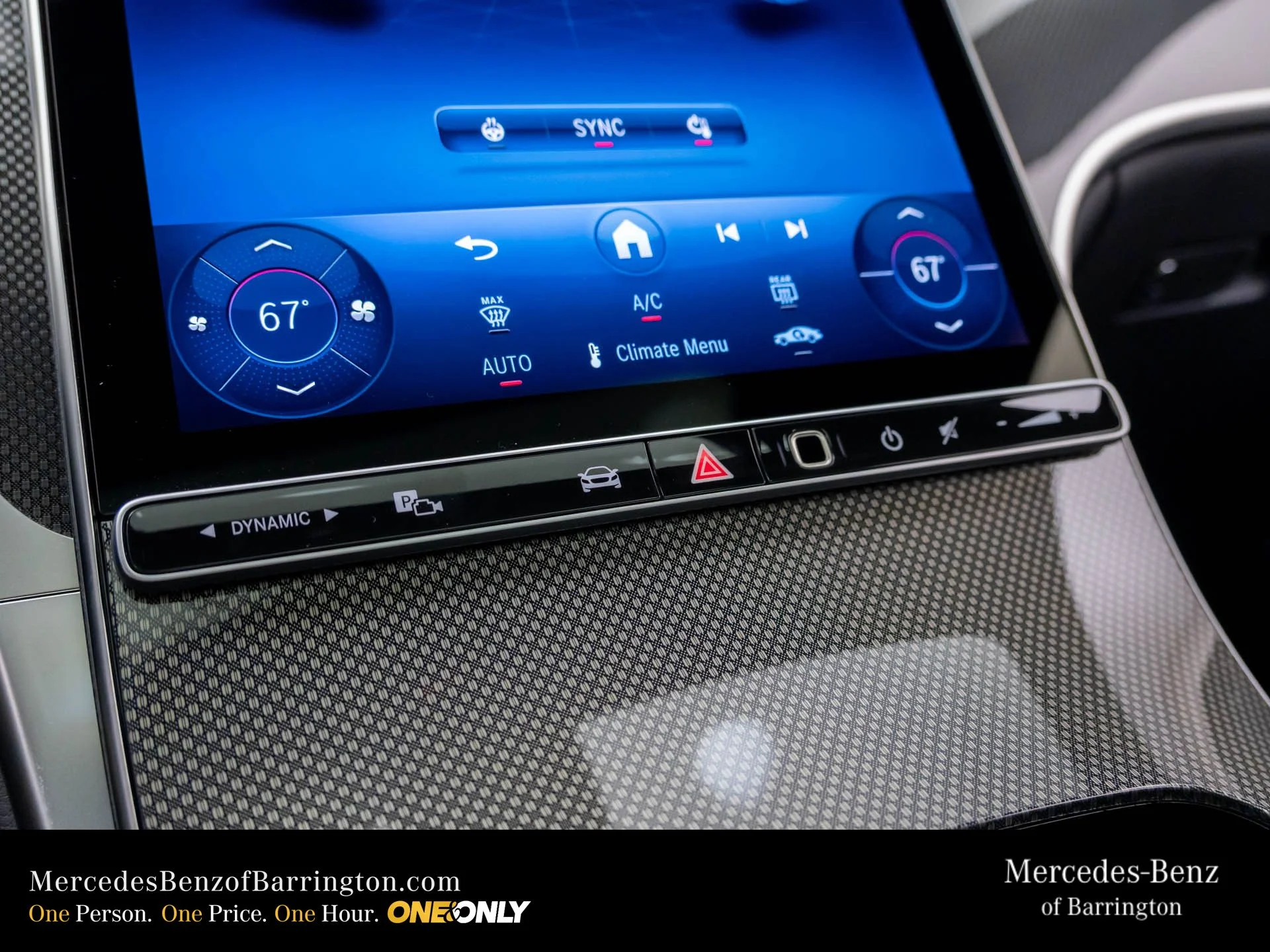 New 2026 Black Mercedes-Benz GLC 300 image 31