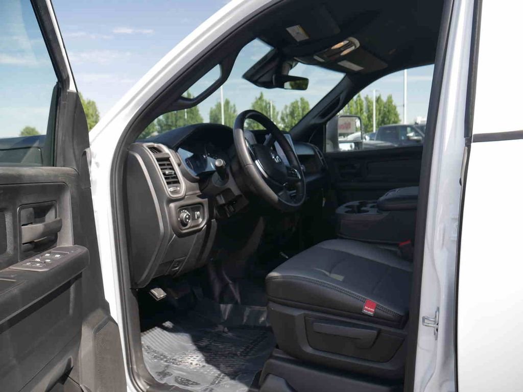 2026 RAM 3500 Tradesman - Photo 36