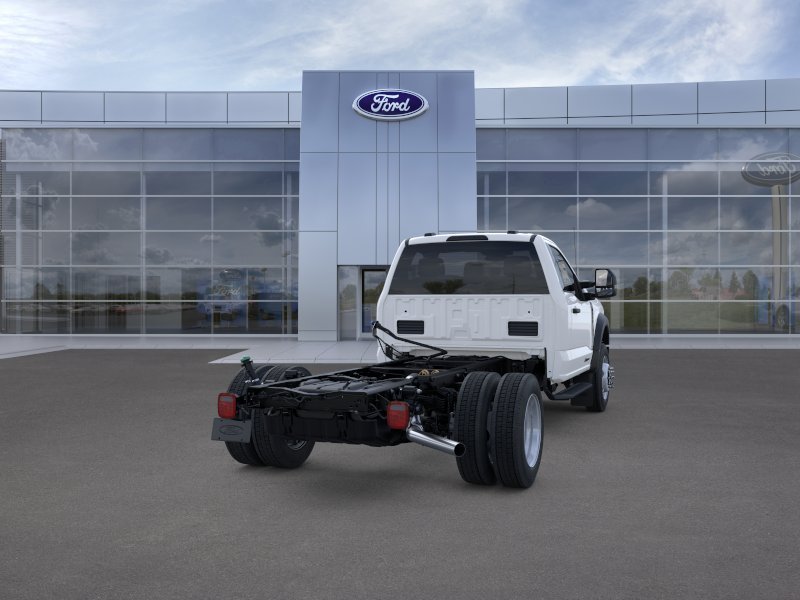 2025 Ford F-550 Super Duty Chassis Cab XL - Photo 33