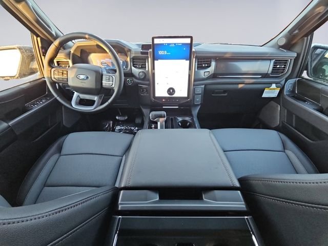2025 Ford F-150 Lightning Lariat - Photo 10