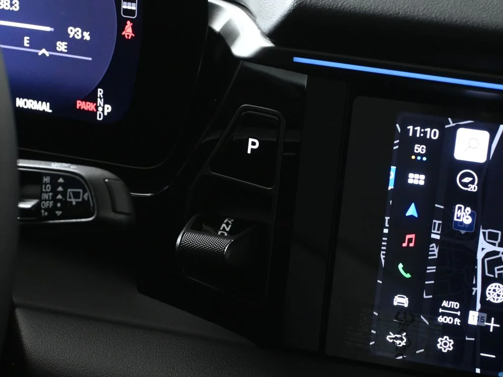 2026 Porsche Macan Base - Photo 24