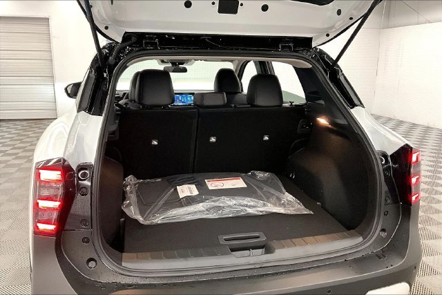 New 2026 Aspen White with Black Roof Nissan SR image 38