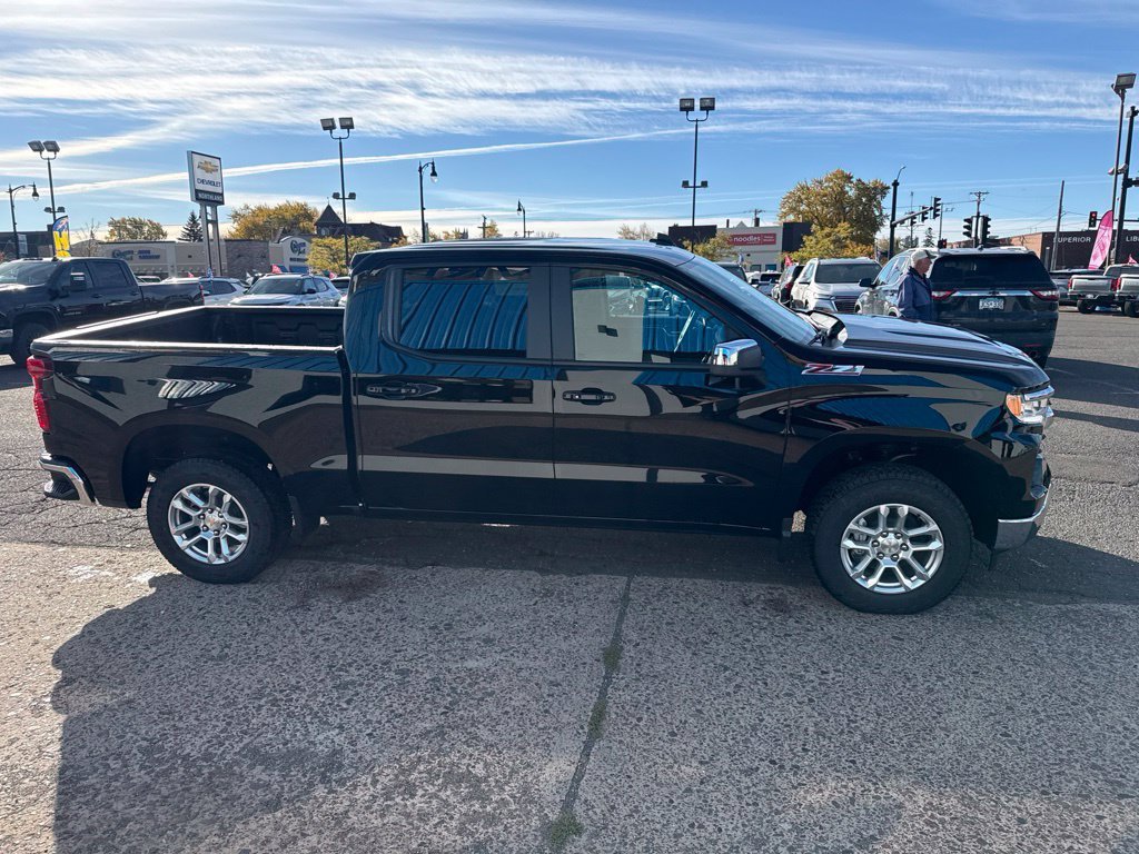2026 Chevrolet Silverado 1500 LT - Photo 9