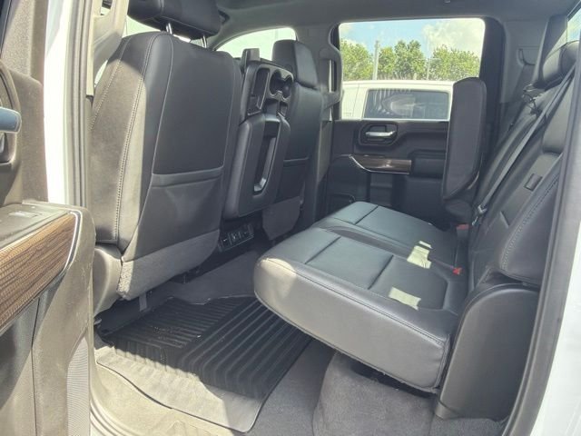 Used 2022 White Chevrolet LT image 17