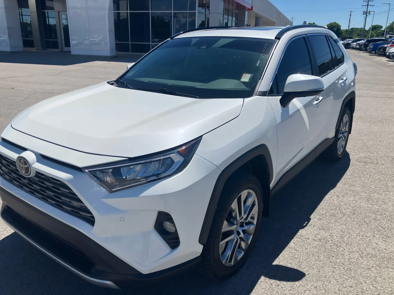 Used 2019 Blizzard Pearl Toyota Limited image 3