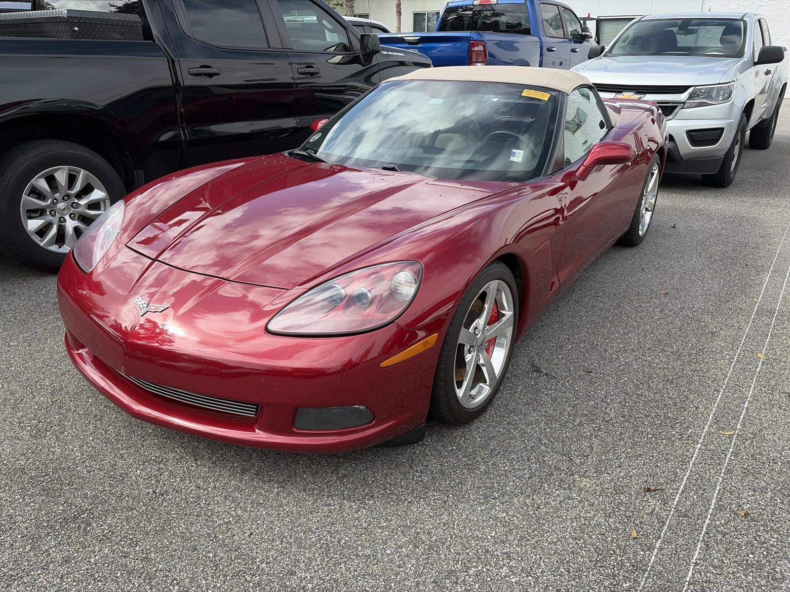 Used 2008 CRYSTAL RED METALLIC TINTCOAT Chevrolet  image 2