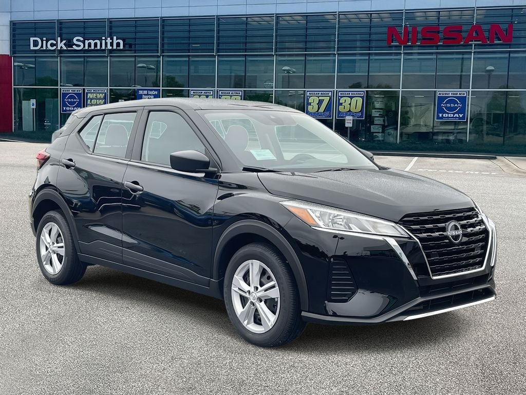 2025 Nissan Kicks Play 1.6 FWD's photo