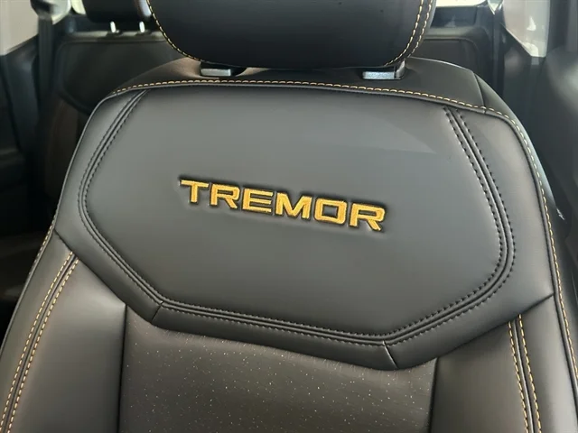 New 2026 Carbonized Gray Metallic FORD Tremor® image 19
