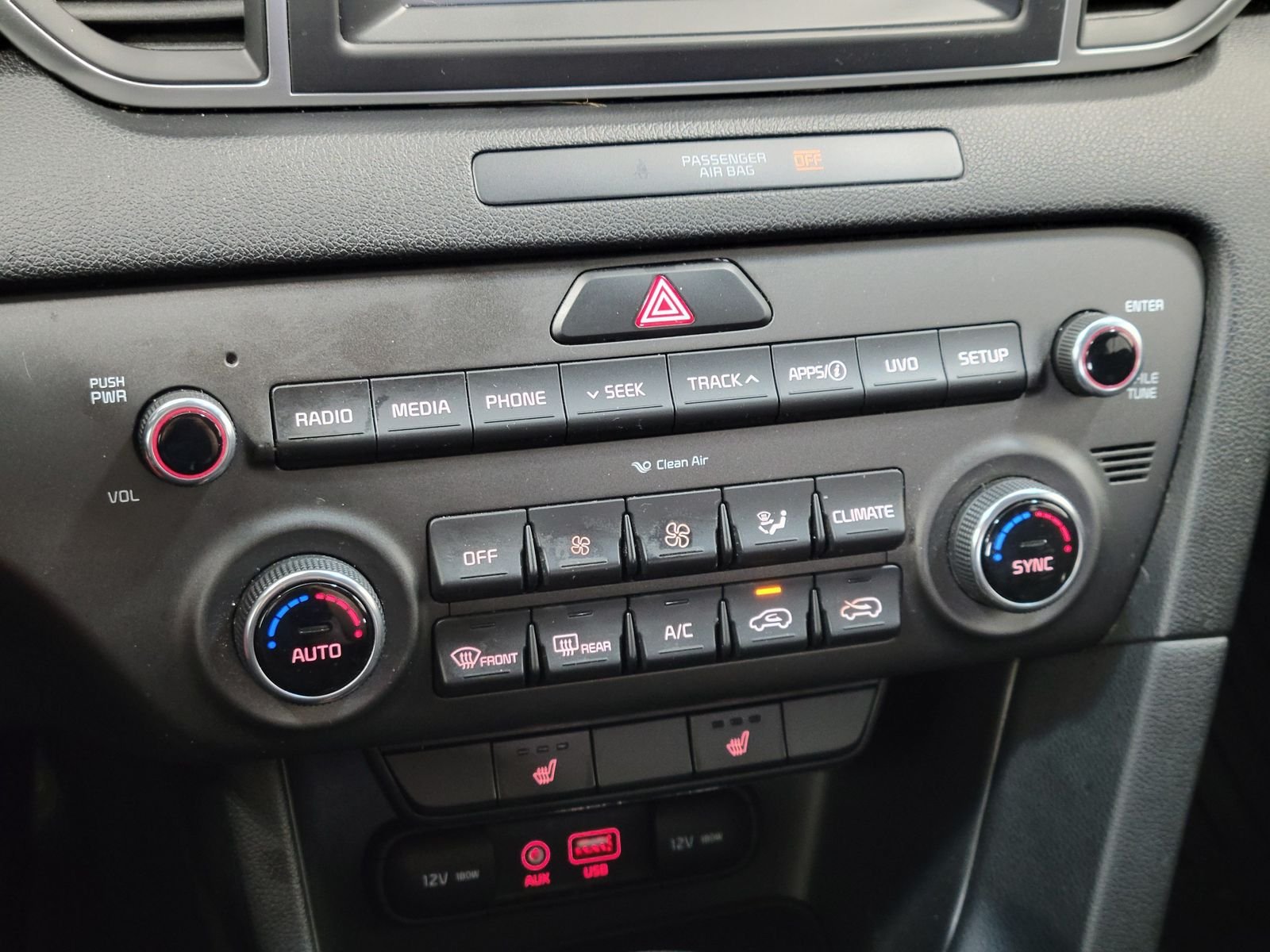 Used 2019 White Kia LX image 20
