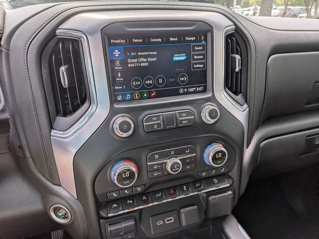 Used 2021 White GMC SLT image 22