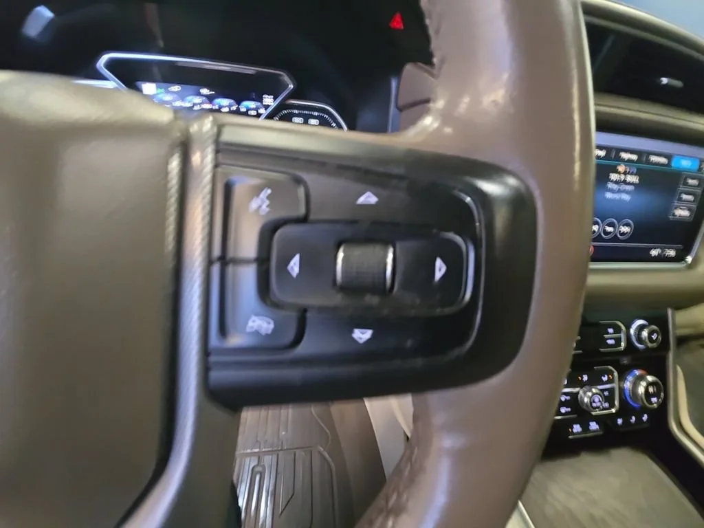 2021 GMC Yukon Denali - Photo 25