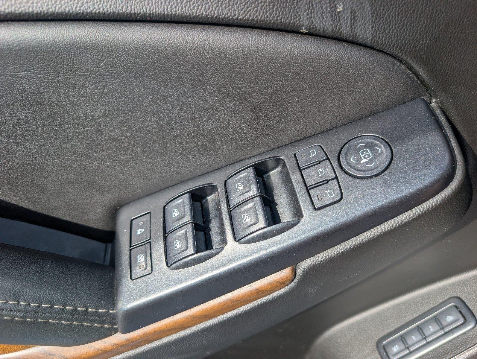 Used 2019 Satin Steel Metallic GMC Denali image 32