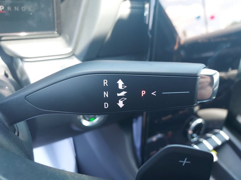 New 2027 Sterling Metallic GMC AWD Elevation image 19