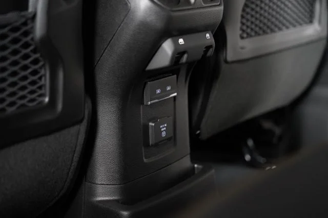 2025 Jeep Wrangler 4-Door Sahara - Photo 34