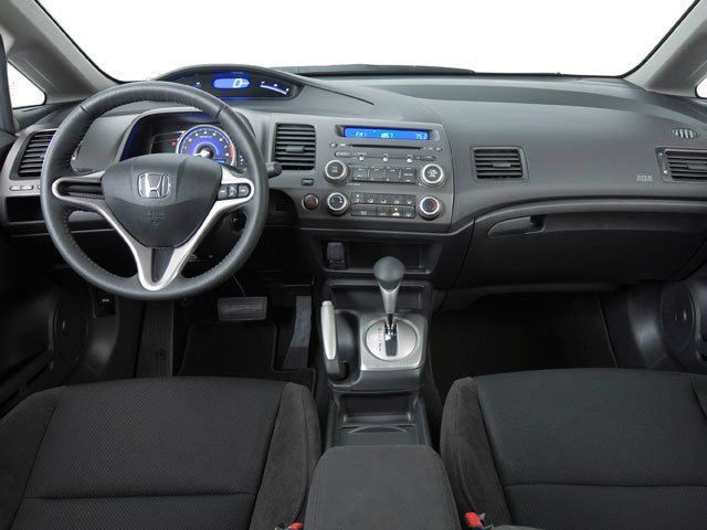 Used 2010  Honda LX-S image 4
