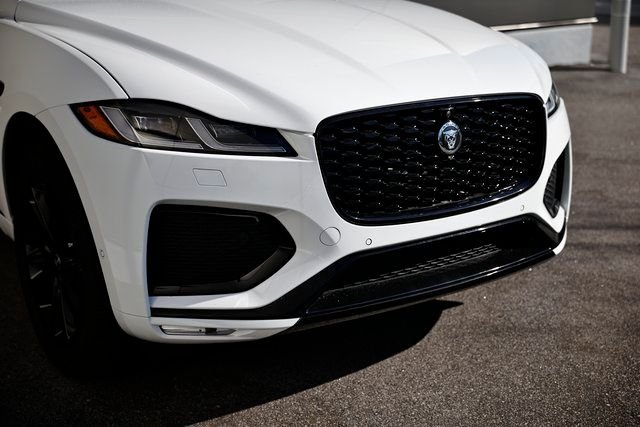 2026 Jaguar F-Pace R-Dynamic S - Photo 6