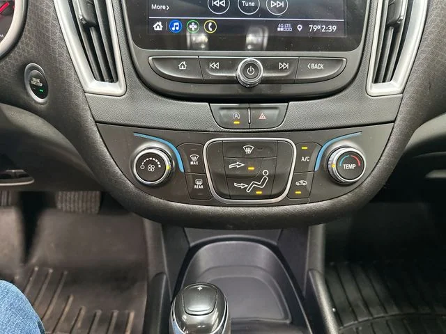 Used 2020 Silver Chevrolet LS image 17