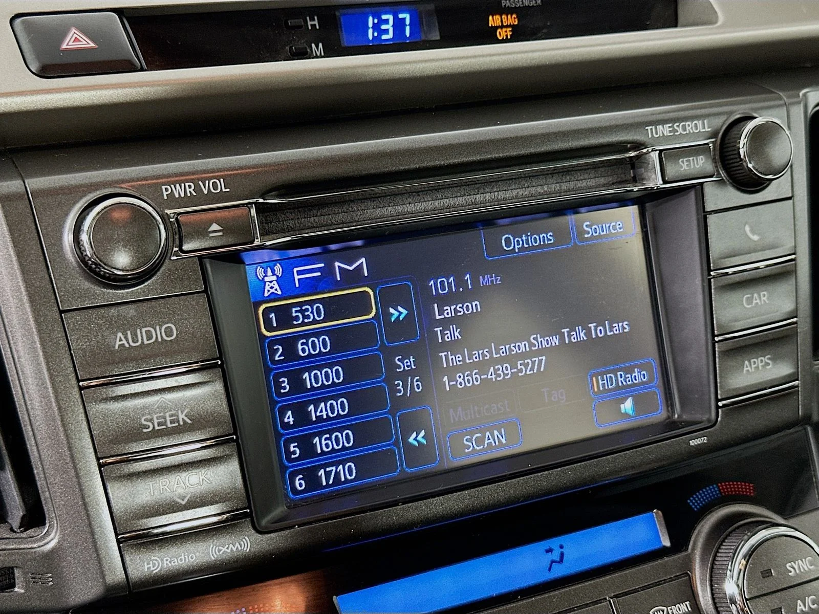 Used 2013 Gray Toyota XLE image 14