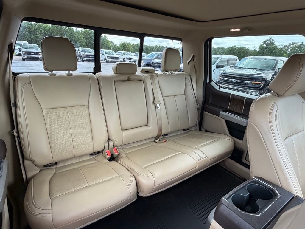 Used 2020  Ford Lariat image 13