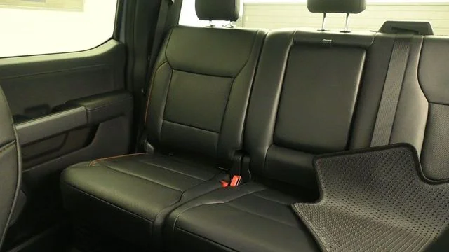 New 2026 Glacier Gray Metallic Tri-Coat Ford F-250® Lariat® image 22