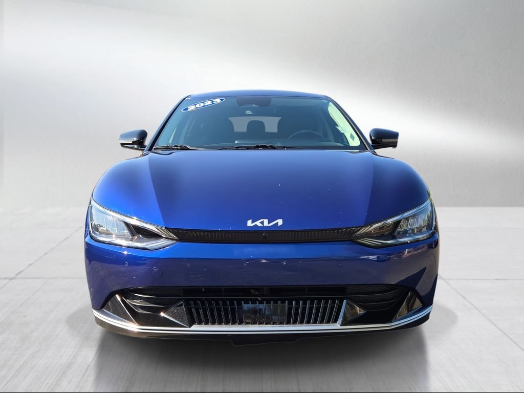 Used 2023 Blue Kia Wind image 8