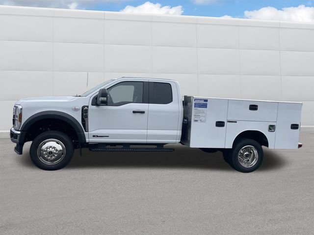 New 2026 Oxford White Ford F-450® XL image 2