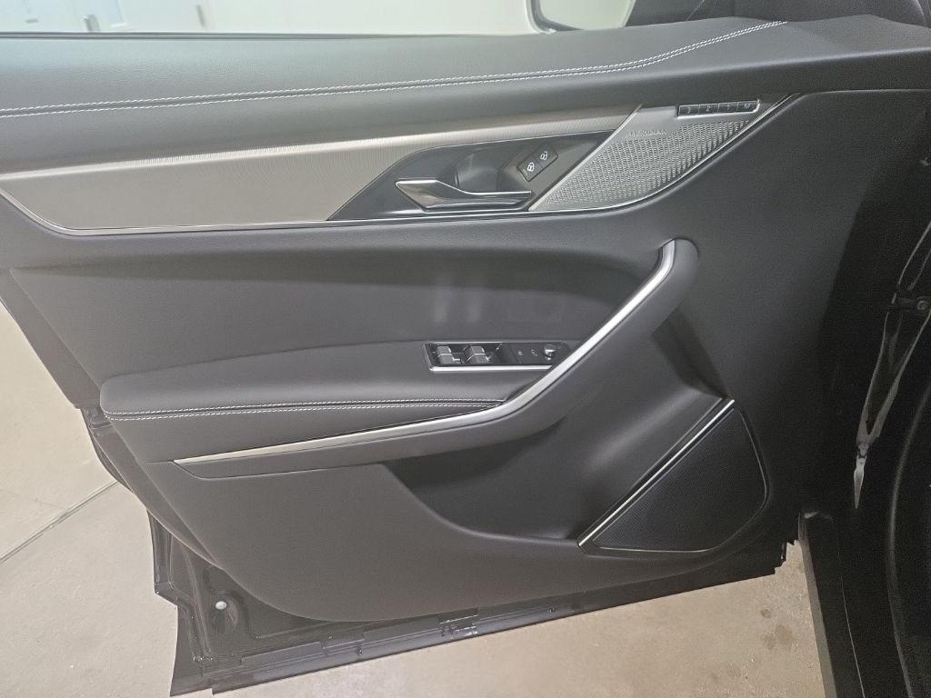 2026 Jaguar F-Pace R-Dynamic S - Photo 21