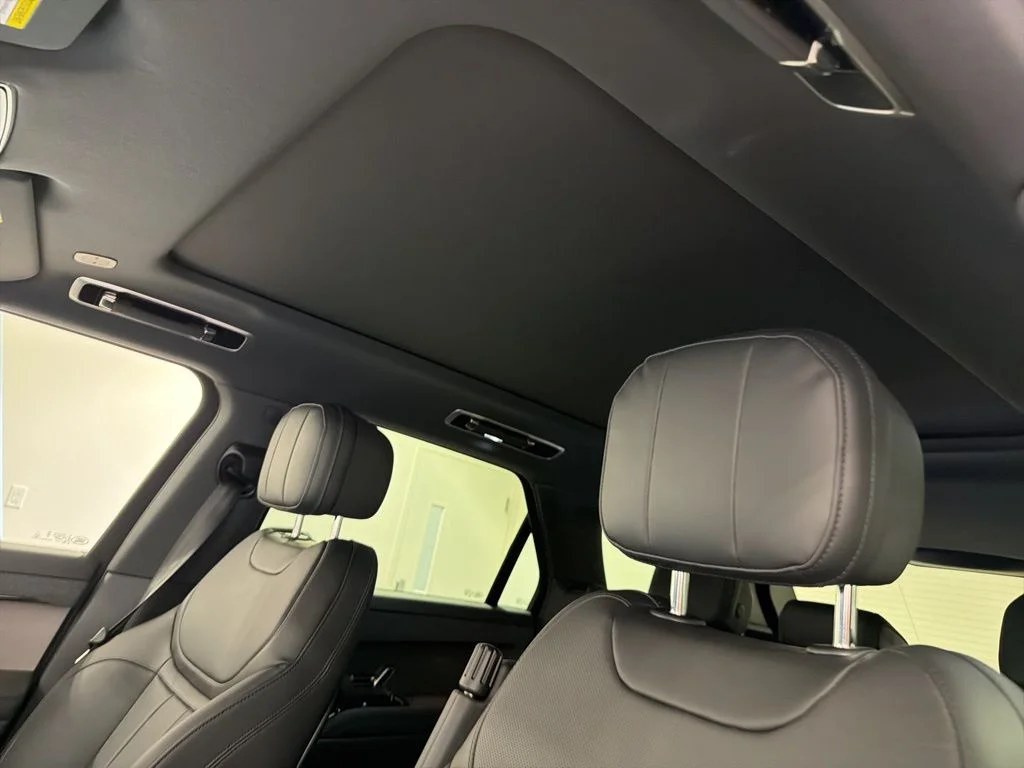 New 2026 Fuji White Land Rover Dynamic SE P530 V8 image 19