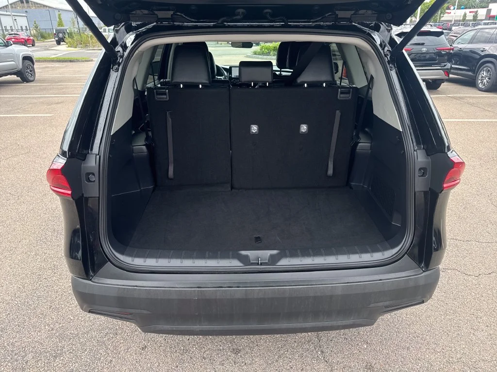 Used 2026 Black Toyota XLE image 7