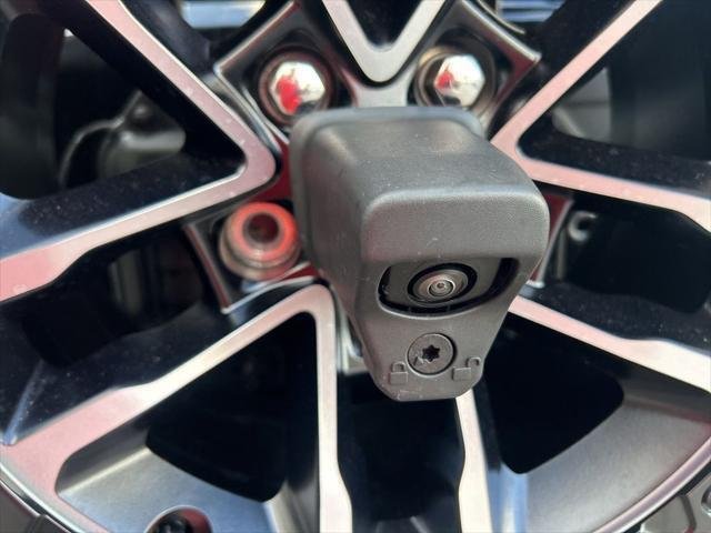 2025 Jeep Wrangler 4-Door Willys - Photo 22