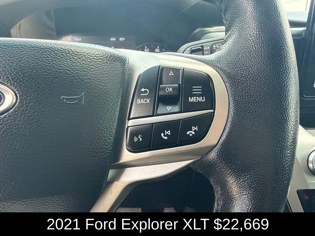 Used 2021 Black Ford XLT image 26