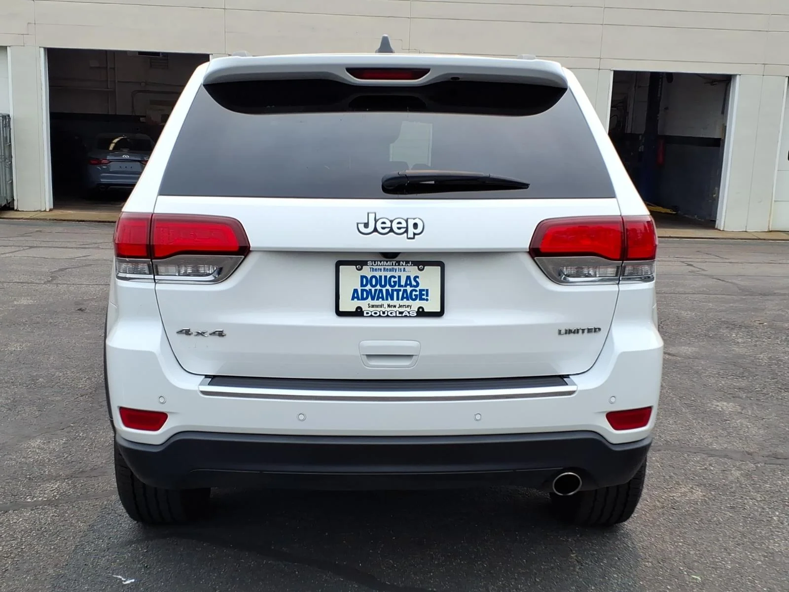 Used 2020 White Jeep Limited image 7